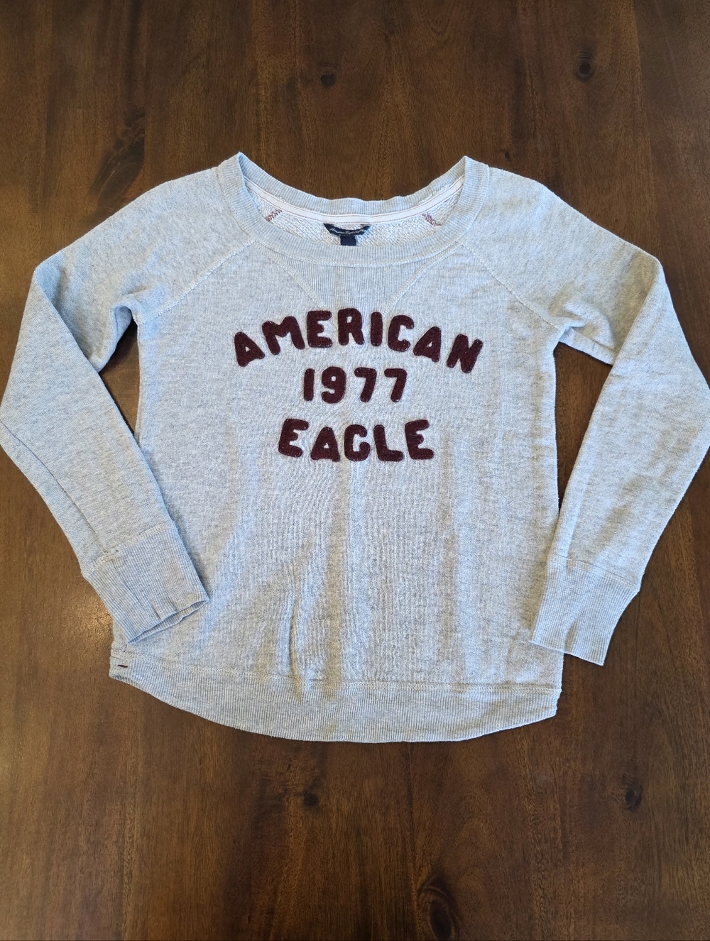 American Eagle Outfitters Pullover Scoop Neck Sweatshirt Womens XS Preppy Comfy
